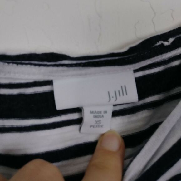 J. Jill Black & White Striped Oversized T-shirt - Picture 4 of 5